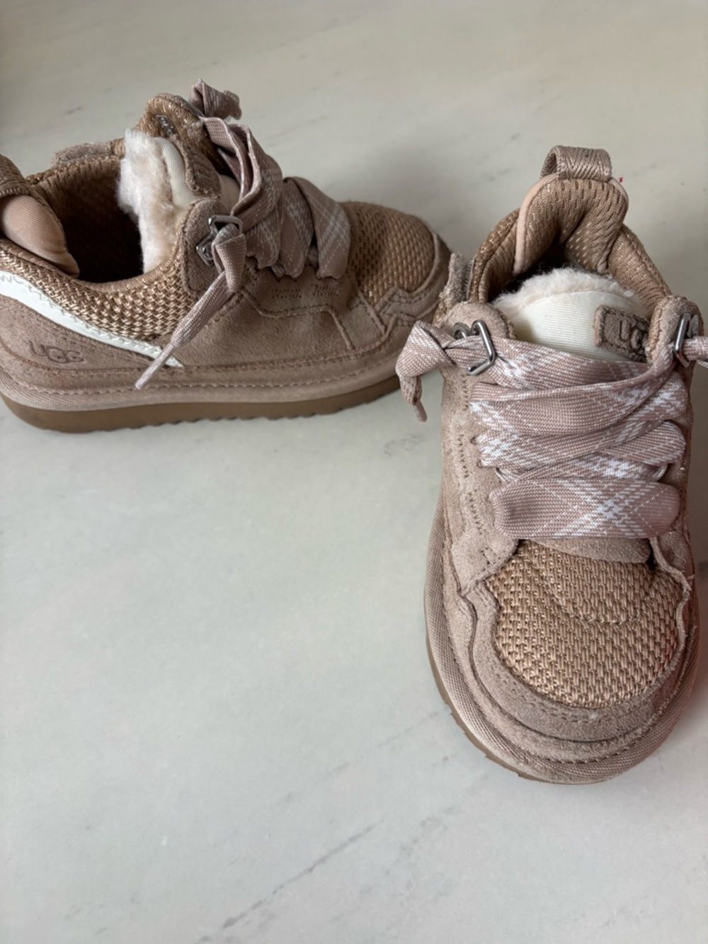 UGG Kids Blush Tan Shearling-Lined Sneakers